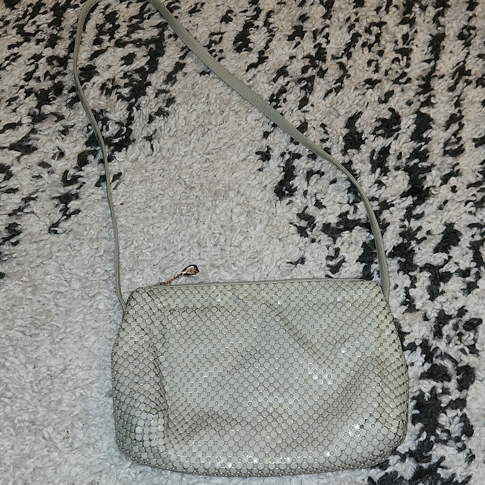 Whitney & Davis Chain Metal Vintage Shoulder Bag - Picture 2 of 5